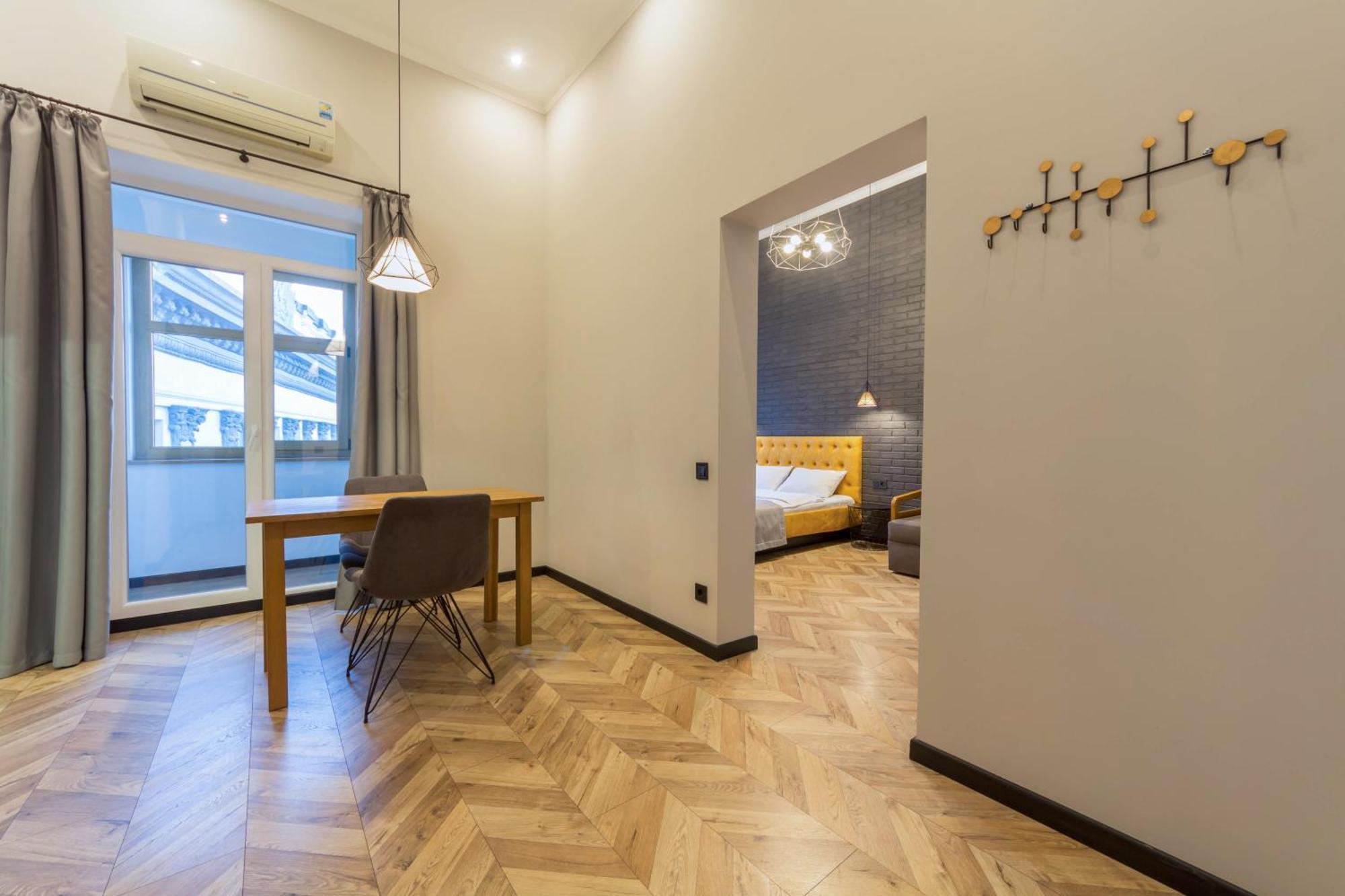 Idea Design Apart-Hotel Prorizna Киев Екстериор снимка